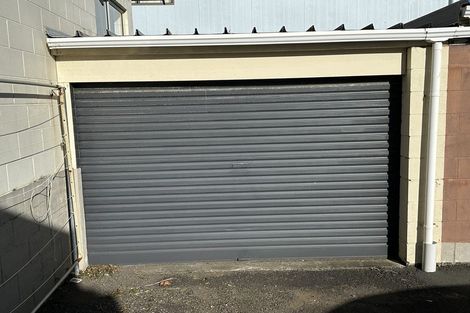 Photo of property in 82 Pioneer Road, Moturoa, New Plymouth, 4310