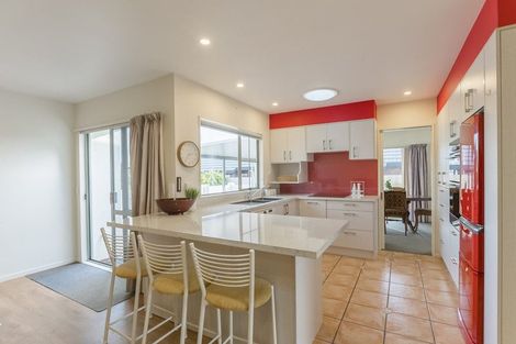 Photo of property in 318 Manly Street, Paraparaumu Beach, Paraparaumu, 5032