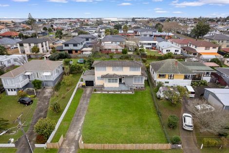 Photo of property in 17 Plunket Avenue, Papatoetoe, Auckland, 2104