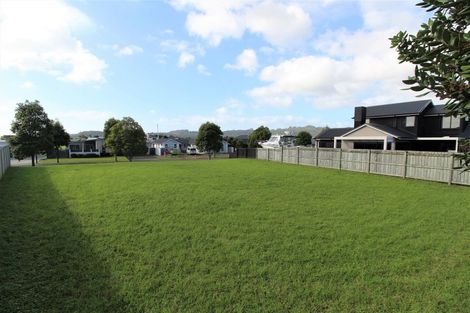Photo of property in 12 Leeward Drive, Whitianga, 3510
