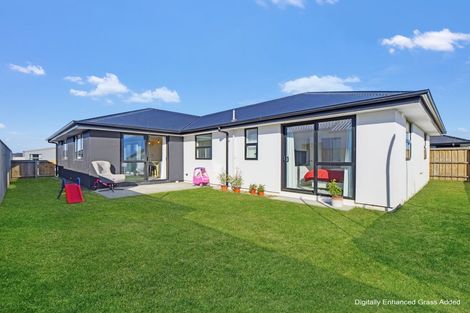 Photo of property in 51 Mehrtens Crescent, Woodend, 7691