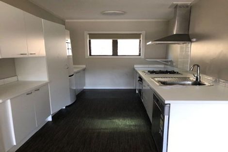 Photo of property in 124 Curtis Street, Northland, Wellington, 6012