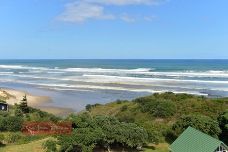 Photo of property in 20 Coates Avenue, Baylys Beach, Dargaville, 0377