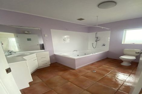 Photo of property in 101 Hillcrest Drive, Kelvin Grove, Palmerston North, 4414