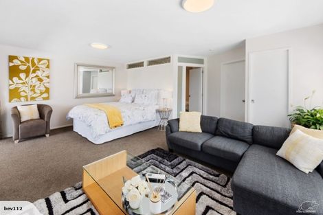 Photo of property in 1445 Whangaparaoa Road, Army Bay, Whangaparaoa, 0930