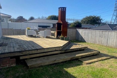 Photo of property in 373 Carrington Street, Upper Vogeltown, New Plymouth, 4310