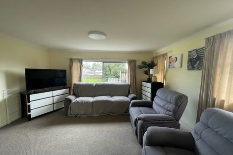 Photo of property in 12 Martin Road, Manurewa, Auckland, 2102