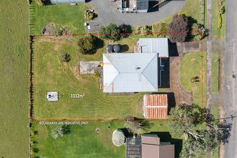 Photo of property in 14 Karaka Road, Kawakawa Bay, Papakura, 2585