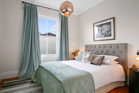 Photo of property in 122 Victoria Street, Cambridge, 3434