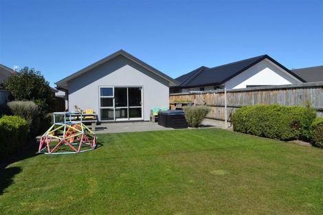 Photo of property in 52 Helmore Street, Rangiora, 7400