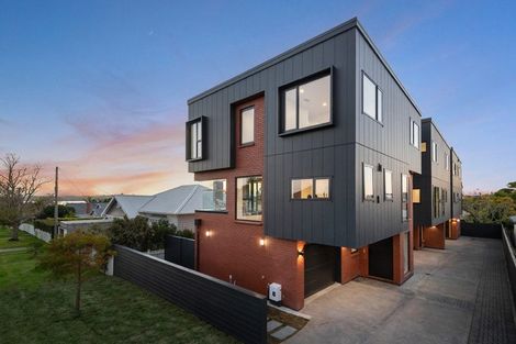 Photo of property in 16a Egremont Street, Belmont, Auckland, 0622