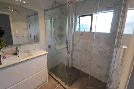 Photo of property in 1/22 Clovelly Road, Bucklands Beach, Auckland, 2012