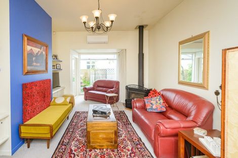 Photo of property in 24 Ranfurly Street, Hokowhitu, Palmerston North, 4410