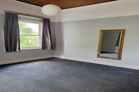 Photo of property in 2 Burlington Road, Hospital Hill, Napier, 4110