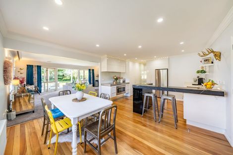 Photo of property in 355 Fergusson Drive, Heretaunga, Upper Hutt, 5018