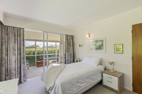 Photo of property in 206a Tukapa Street, Westown, New Plymouth, 4310