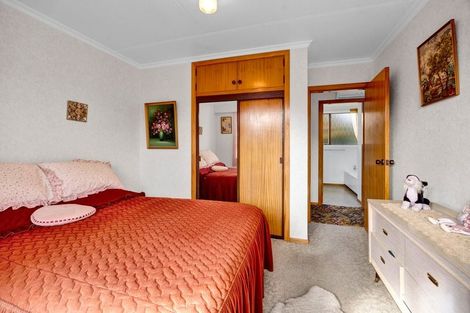 Photo of property in 84 Domett Street, Opunake, 4616