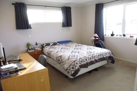 Photo of property in 1b Manderson Grove, Fairfield, Lower Hutt, 5011