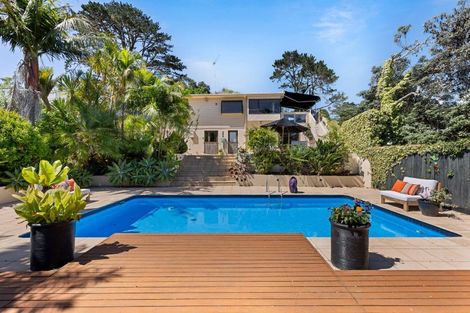 Photo of property in 85 Park Rise, Campbells Bay, Auckland, 0630