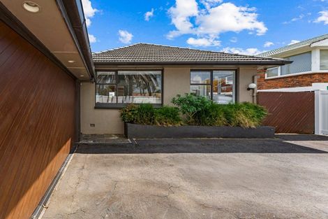 Photo of property in 9 The Anchorage, Sunnyhills, Auckland, 2010