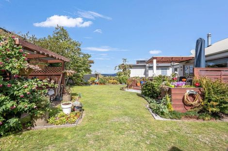 Photo of property in 2 Vaucluse Drive, Nukuhau, Taupo, 3330