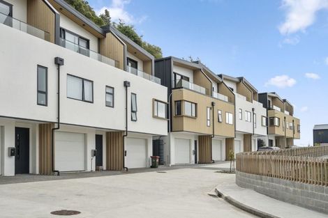 Photo of property in 115 Tiketike Way, Brooklyn, Wellington, 6021