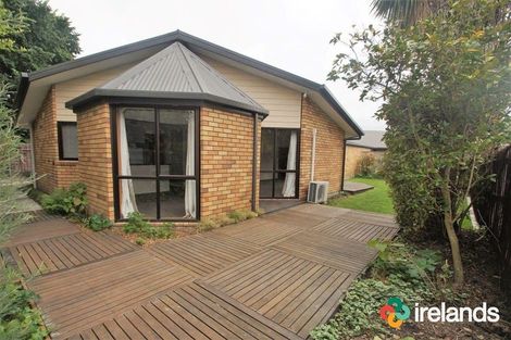 Photo of property in 2/26 Otara Street, Ilam, Christchurch, 8053