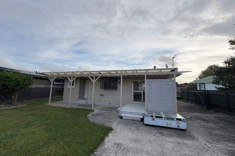 Photo of property in 9 Mokau Place, Terrace End, Palmerston North, 4410