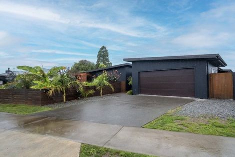 Photo of property in 19 Read Crescent, Clive, 4102