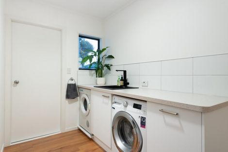 Photo of property in 128 Dickson Road, Papamoa Beach, Papamoa, 3118