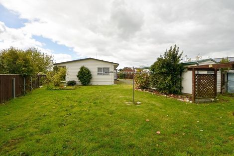 Photo of property in 37 Fisher Place, Carterton, 5713