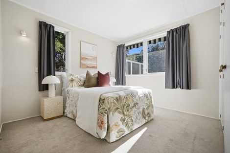 Photo of property in 15 Nor'east Drive, Northcross, Auckland, 0632
