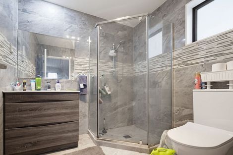 Photo of property in 56a Cambridge Terrace, Papatoetoe, Auckland, 2025