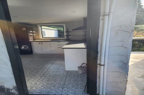 Photo of property in 30 Crest Road, Akatarawa, Upper Hutt, 5372