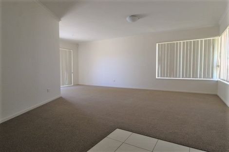 Photo of property in 129 Stancombe Road, Flat Bush, Auckland, 2016