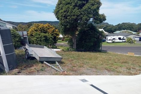 Photo of property in 117 Waireka Place, Whangamata, 3620
