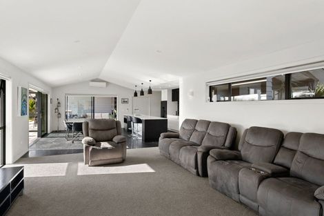 Photo of property in 145 Waitotara Drive, Waipapa, 0230