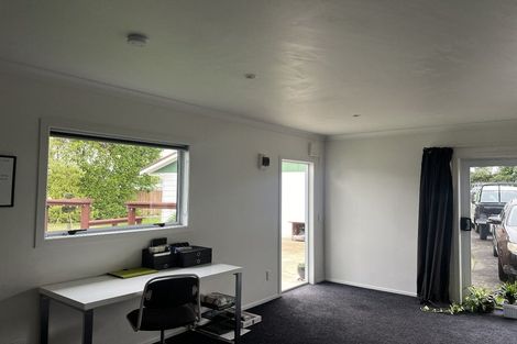 Photo of property in 160 Bartholomew Road, Levin, 5510