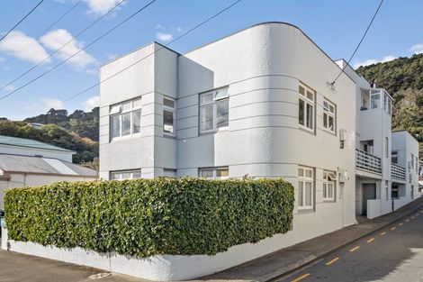 Photo of property in 6/1 Rixon Grove, Mount Victoria, Wellington, 6011