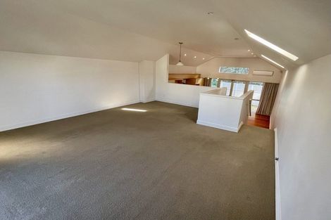 Photo of property in 153e Grant Road, Thorndon, Wellington, 6011