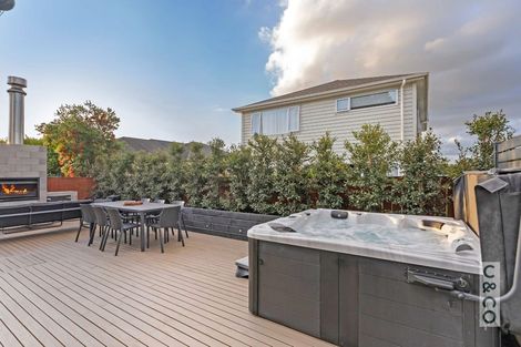 Photo of property in 37 Nobilo Road, Kumeu, 0810