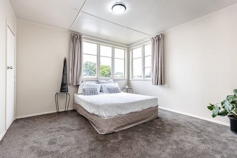 Photo of property in 1 Kotuku Street, Castlecliff, Whanganui, 4501