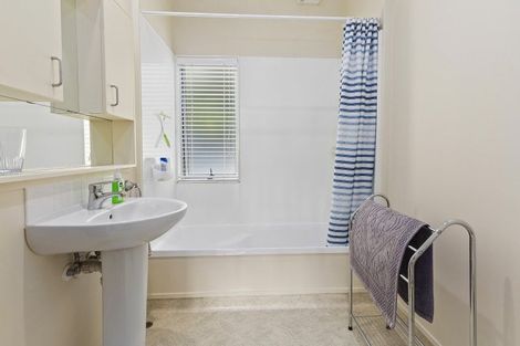 Photo of property in St Giles Court Apartments, 18/6 Vallance Street, Kilbirnie, Wellington, 6022