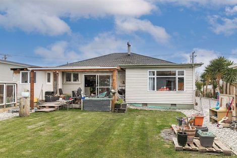 Photo of property in 5 Webb Street, Westport, 7825