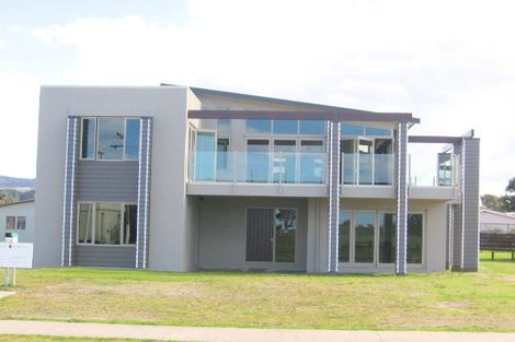 Photo of property in 219 Rangi Avenue, Whangamata, 3620