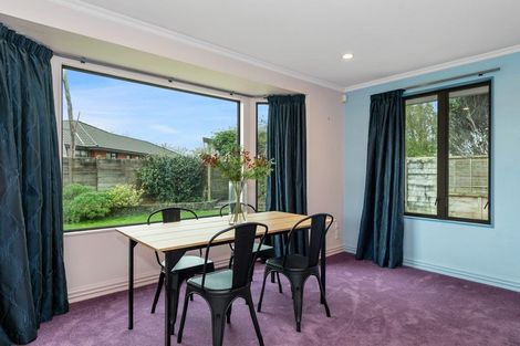 Photo of property in 35 Nielsen Gardens, Rototuna, Hamilton, 3210