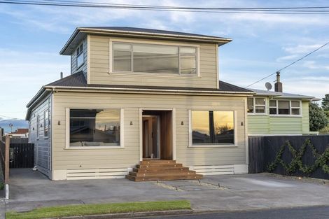 Photo of property in 7 Massey Street, Westown, New Plymouth, 4310