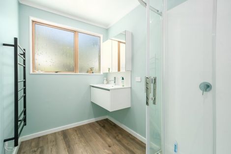 Photo of property in 11 Bogle Grove, Stokes Valley, Lower Hutt, 5019