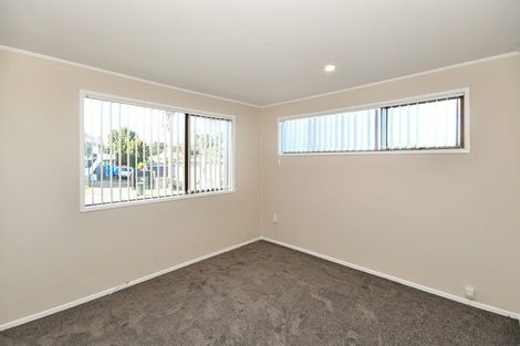 Photo of property in 1 Montego Place, Weymouth, Auckland, 2103