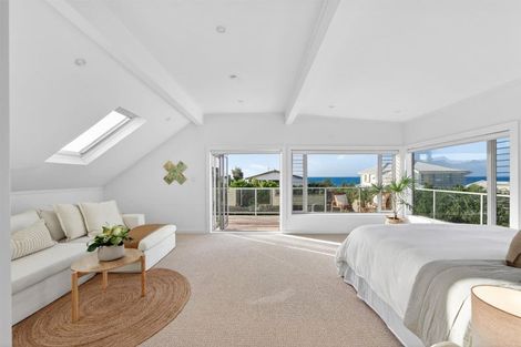 Photo of property in 5 Holiday Road, Milford, Auckland, 0620